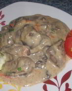 Куриная печень в соусе