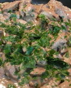 Печень говяжья на сковороде