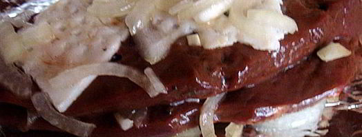 печень говяжья, запеченная под сырной шапкой. Шаг 3