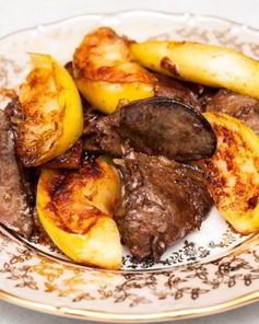 Печень индейки с яблоками