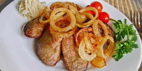 Печень кролика с луком