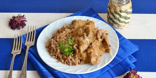 Печень куриная по строгановски