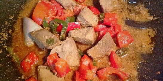 Печень с болгарским перцем в соевом соусе