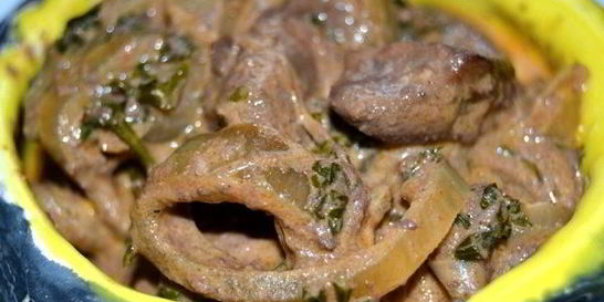 Печень с томатной пастой