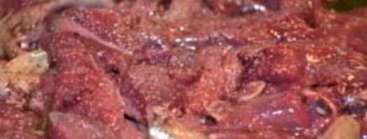 печень с томатной пастой. Шаг 3