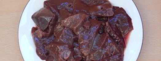 печень свиная жареная с луком и морковью. Шаг 6