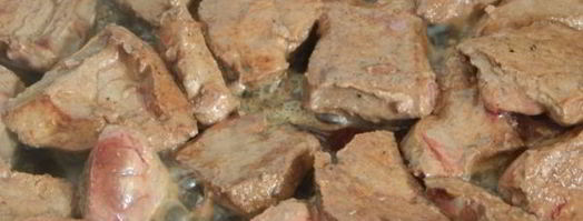 печень свиная жареная с луком и морковью. Шаг 7