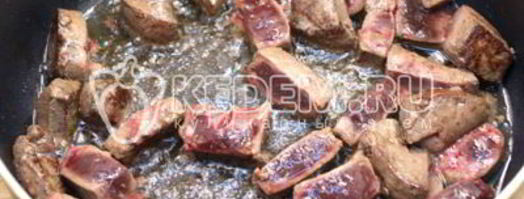 печень тушеная с грибами. Шаг 3