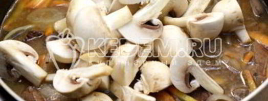 печень тушеная с грибами. Шаг 7