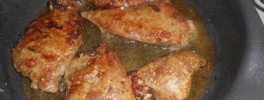 печень, тушеная в томатно-сметанном соусе. Шаг 3