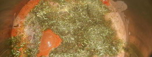 печень, тушеная в томатно-сметанном соусе. Шаг 7