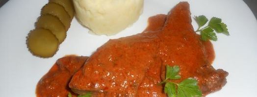 печень, тушеная в томатно-сметанном соусе. Шаг 8