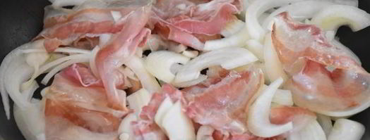 печень жареная с белыми грибами. Шаг 9