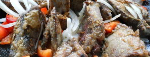 свиная печень, тушеная в сметанном соусе. Шаг 4