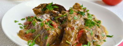 свиная печень, тушеная в сметанном соусе. Шаг 6