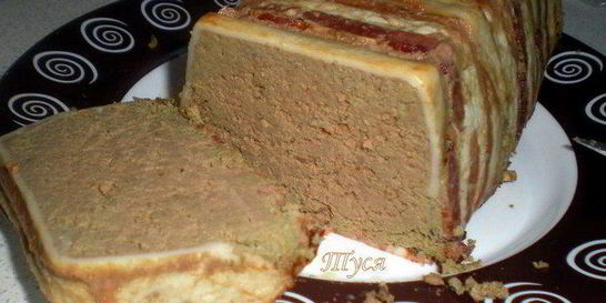 Телячья печень, запеченная с беконом