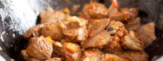 утиная печень с томатами и бальзамическим уксусом. Шаг 6