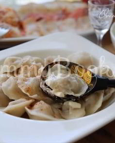 Пельмени с фаршем и соком ягод