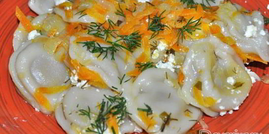 Пельмени в горшочках