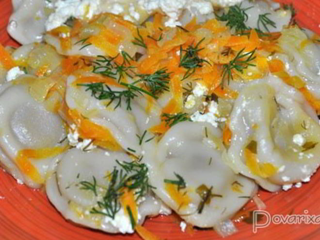 Рецепт пельменей в горшочках