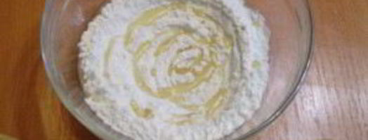 тесто для пельменей на кипятке. Шаг 2