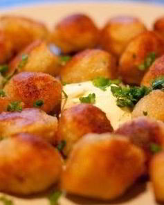 Жареные пельмени в мультиварке