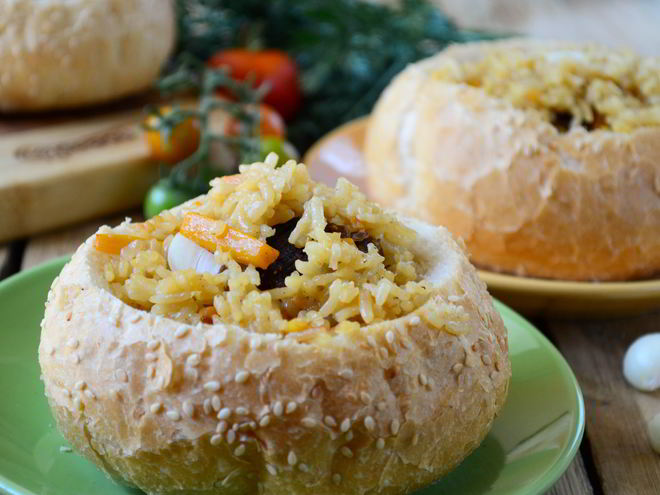 Рецепт булочек, фаршированных пловом
