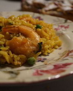 Классическая паэлья с морепродуктами