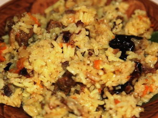 Рецепт моего плова с черносливом и карри