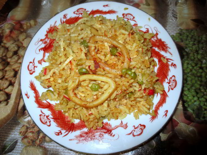 Рецепт паэльи с кальмарами в пиве