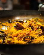 Паэлья с треской и мидиями