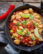 Паэлья с цыпленком и чорризо