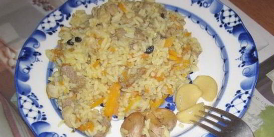 Плов из баранины с помидорами