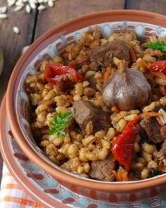 Плов из перловки с мясом