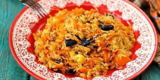 Плов с черносливом