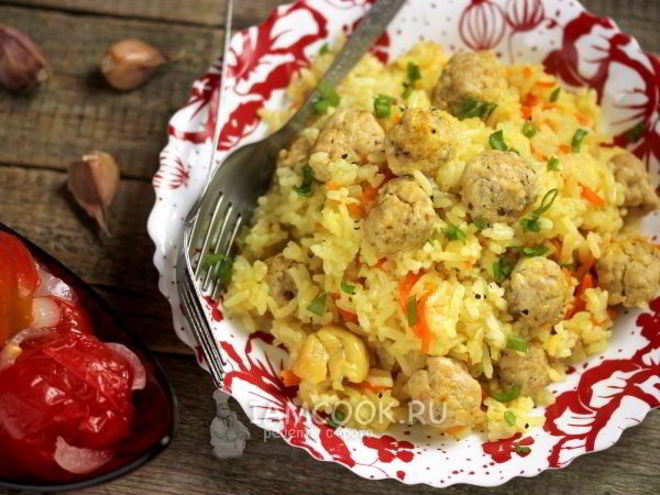 Рецепт плова с куриными фрикадельками