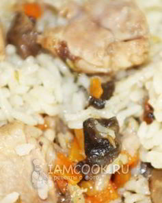 Плов с курицей и грибами