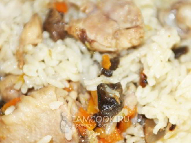 Рецепт плова с курицей и грибами