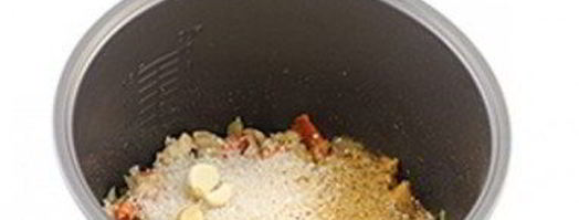 плов с курицей в мультиварке. Шаг 5