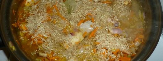 плов с мясом кролика и коричневым рисом. Шаг 5