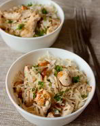 Рисовый пилав с курицей и миндалем