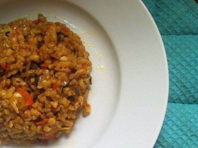 Рецепт веганского плова из булгура с баклажанами