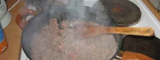 подливка из фарша с картофельно-морковным пюре. Шаг 12