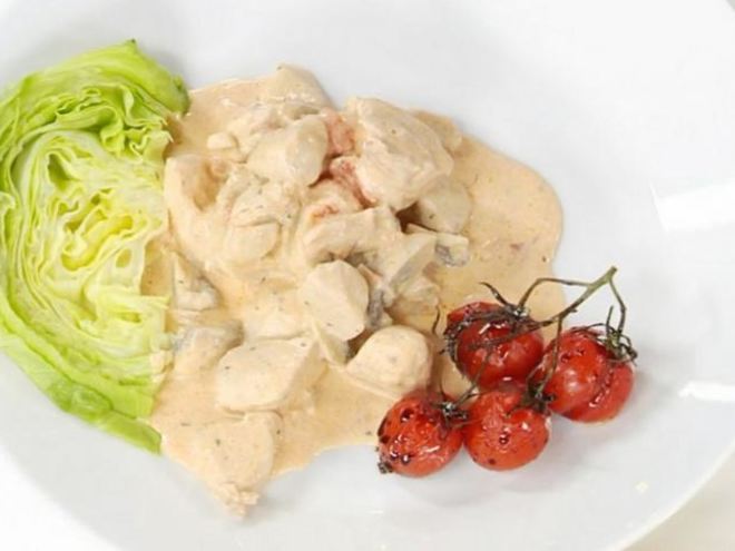 Рецепт куриного фрикасе с томатами черри