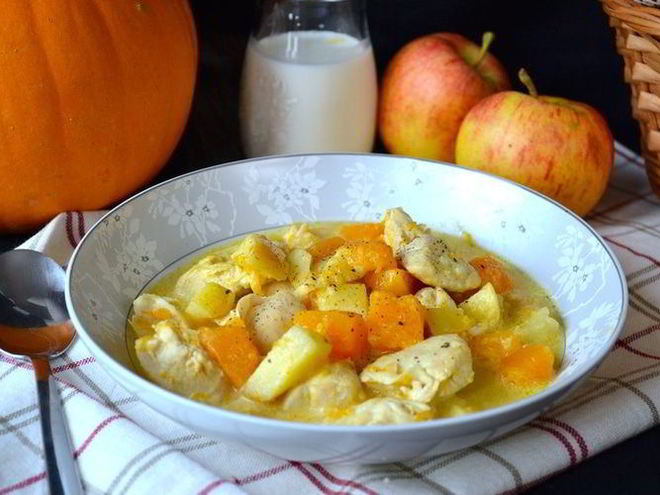 Рецепт куриного рагу с тыквой и яблоками