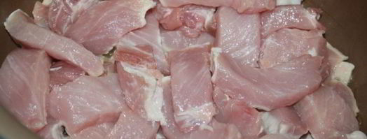 осеннее рагу с картофелем, свининой и кинзой в мультиварке. Шаг 2