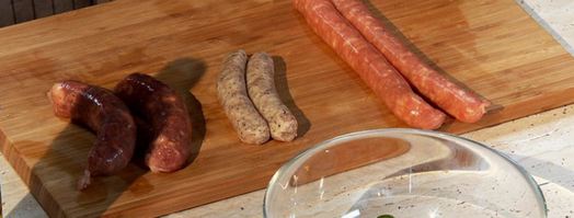 острое рагу из колбасок и овощей. Шаг 2