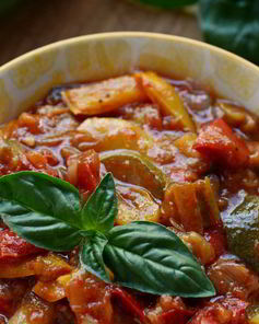 Овощное рагу с кабачками