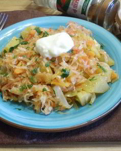 Овощное рагу с капустой