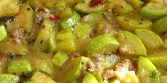 Овощное рагу с курицей, картофелеми грибами